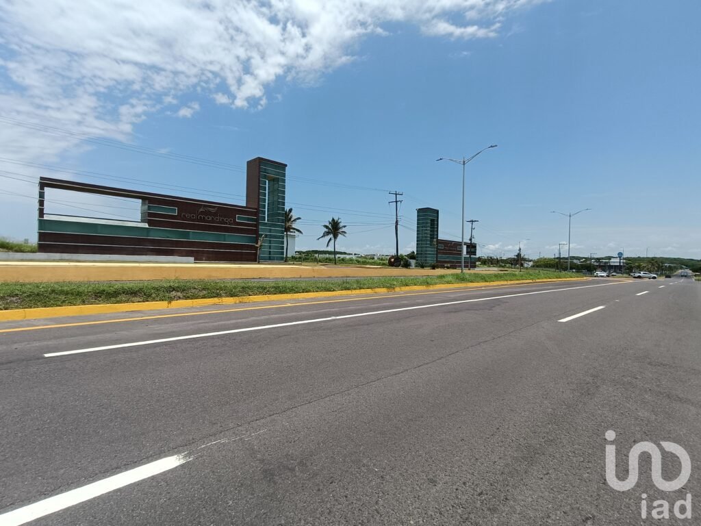 TERRENO EN VENTA EN EL FRECCIONAMIENTO REAL MANDINGA, ALVARADO VERACRUZ.
