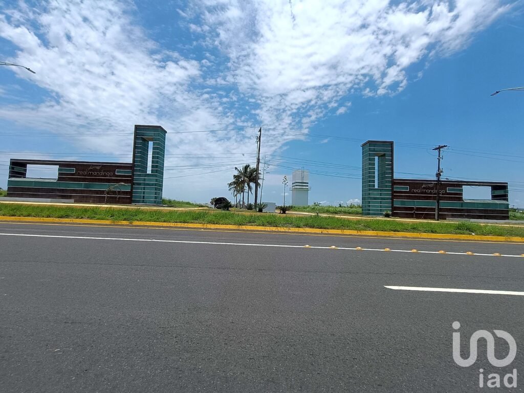 TERRENO EN VENTA EN EL FRECCIONAMIENTO REAL MANDINGA, ALVARADO VERACRUZ.