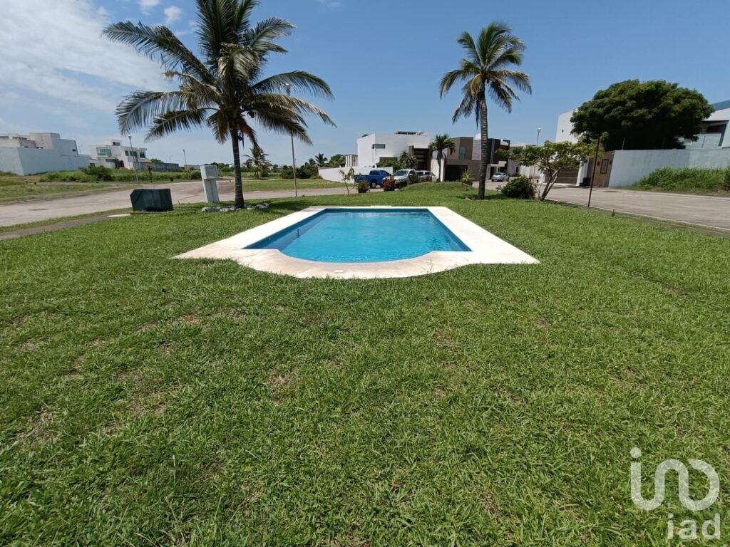 TERRENO EN VENTA EN EL FRECCIONAMIENTO REAL MANDINGA, ALVARADO VERACRUZ.