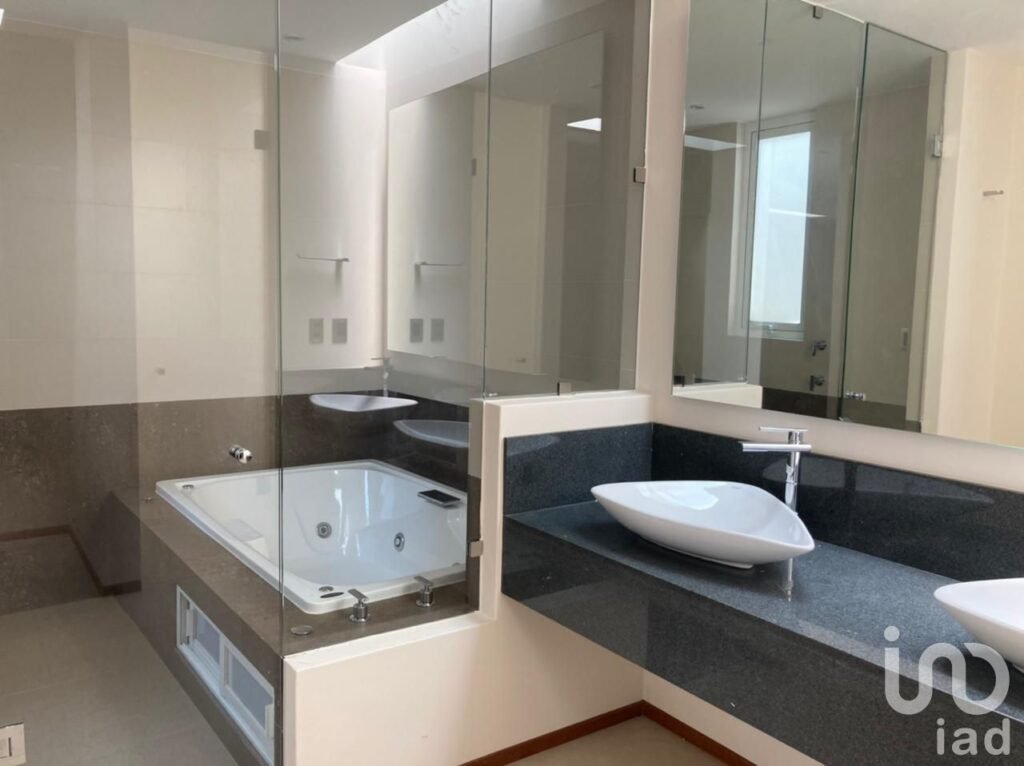Casa en Venta en Coyoacán Centro | Lujo, Privada de 6 Casas y Seguridad 24/7