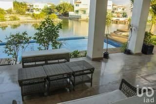 CASA EN RENTA ZONA HOTELERA CANCÚN