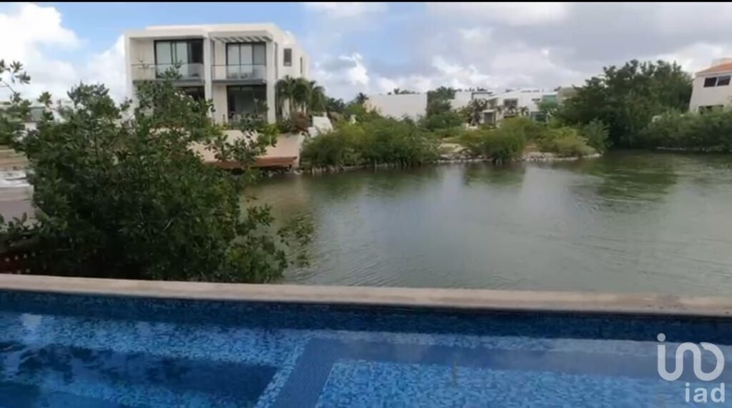 CASA EN RENTA ZONA HOTELERA CANCÚN