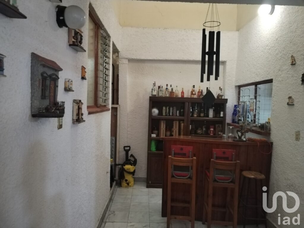 Amplia Casa en Narvarte Oriente, con Balcón y Electrificación de Seguridad