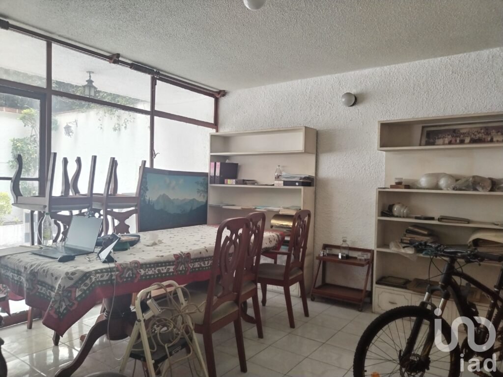 Amplia Casa en Narvarte Oriente, con Balcón y Electrificación de Seguridad