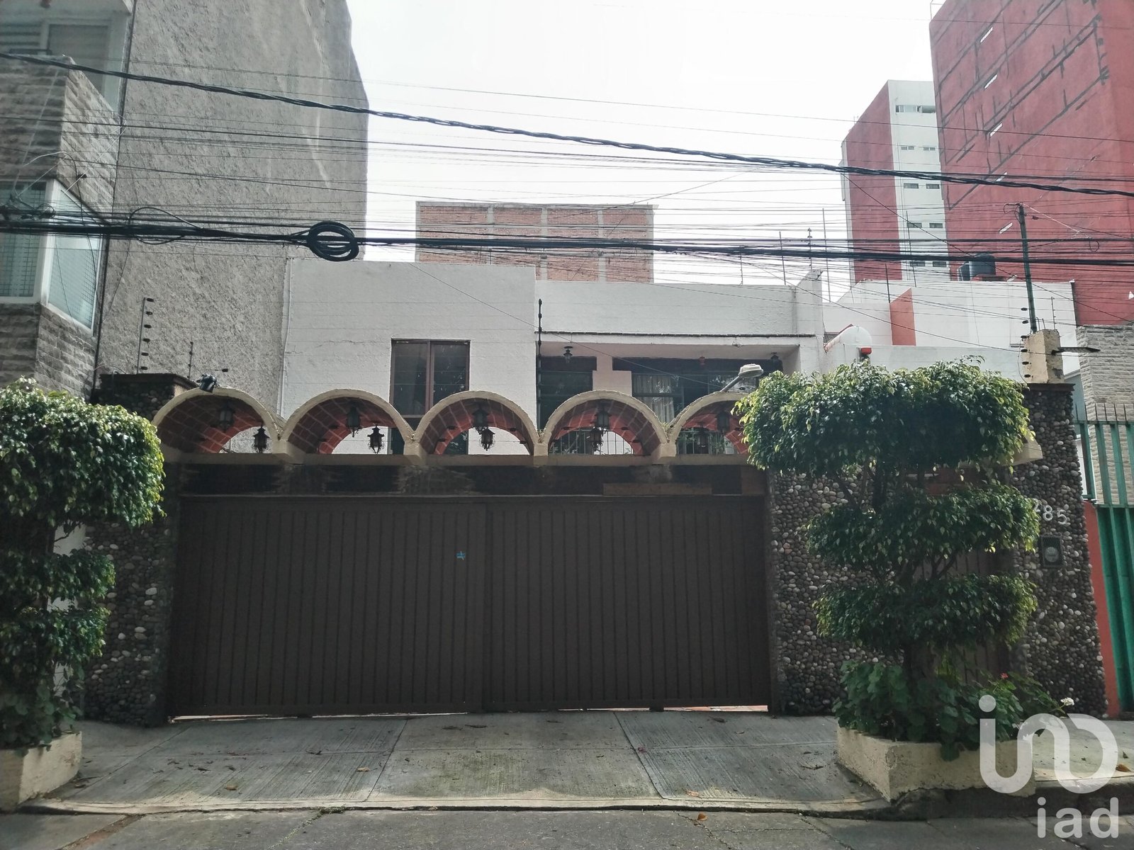 Amplia Casa en Narvarte Oriente, con Balcón y Electrificación de Seguridad