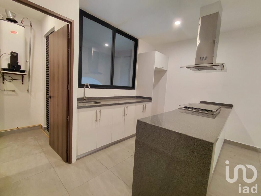 Venta de amplio departamento en la Escandón con patio interior