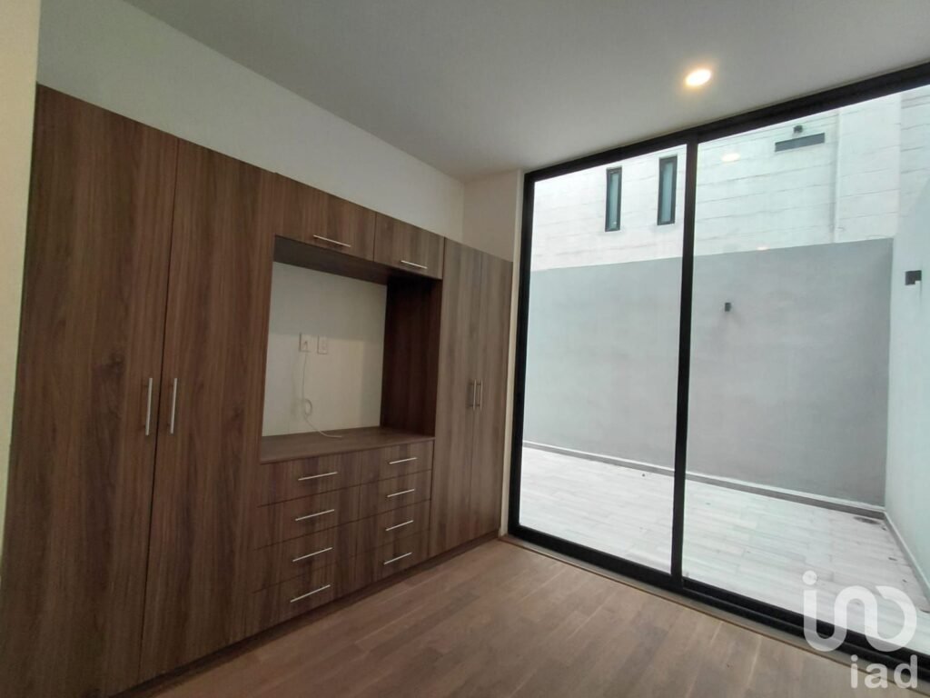 Venta de amplio departamento en la Escandón con patio interior