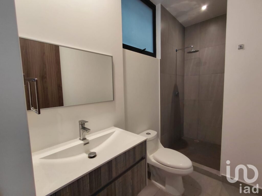 Venta de amplio departamento en la Escandón con patio interior