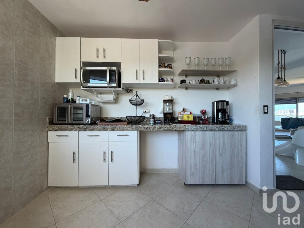 Departamento En Venta Isla Dorada, 3 Recámaras, Cuarto de Servicio