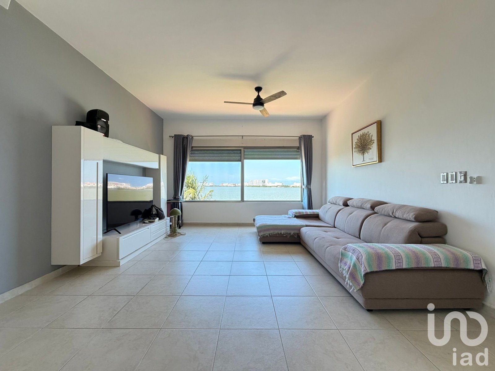 Departamento En Venta Isla Dorada, 3 Recámaras, Cuarto de Servicio