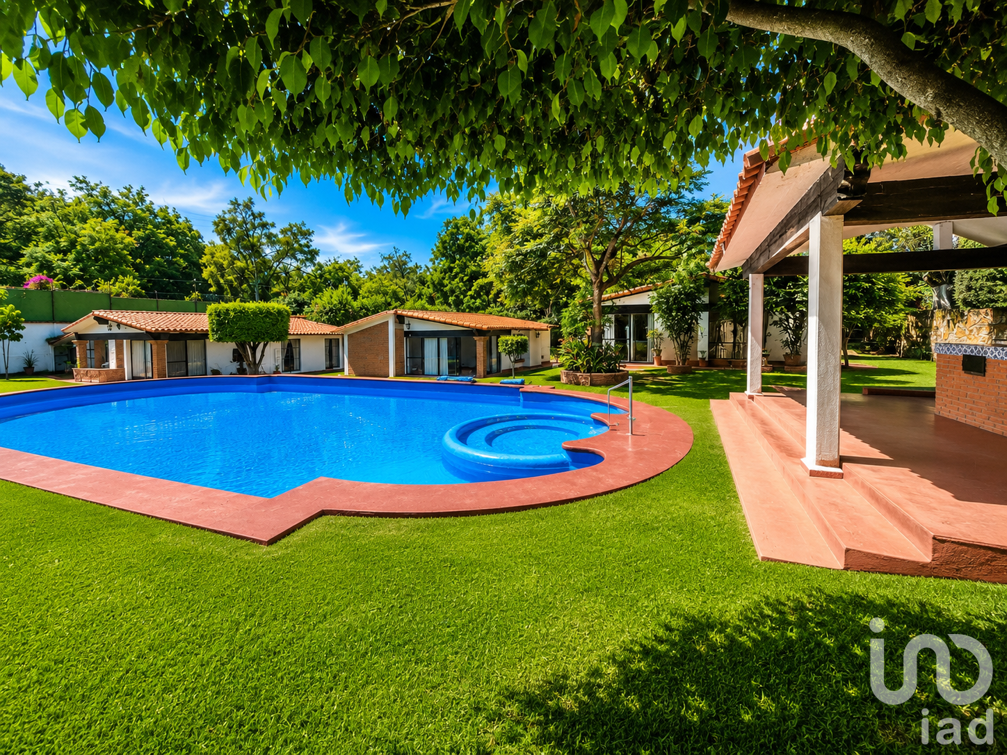 CASA en VENTA en IXTAPAN de la SAL CASA en VENTA en IXTAPAN de la SAL