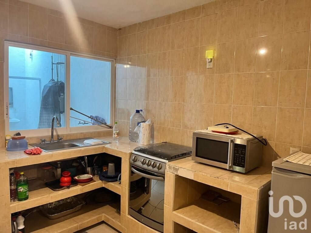 Venta de preciosa casa en tranquilo fraccionamiento en Paseos del Río, Emiliano Zapata