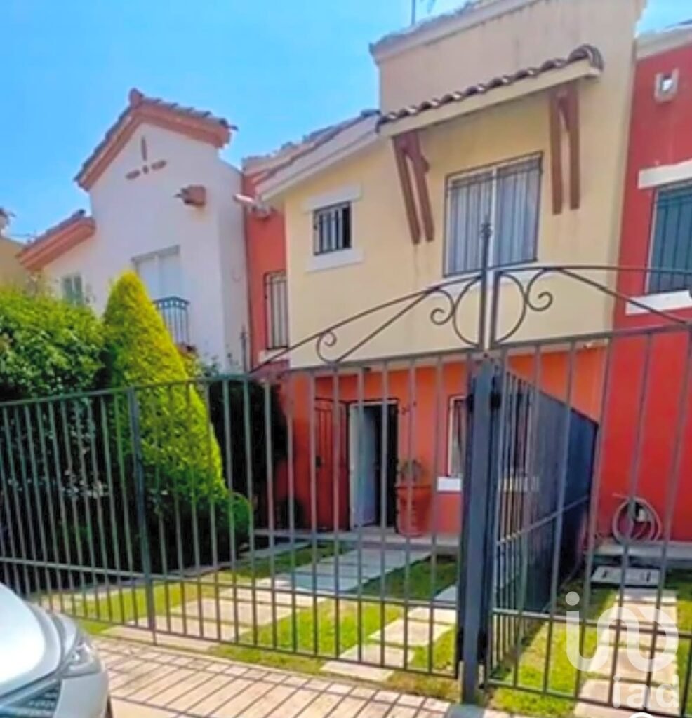 Casa al sur de Pachuca a 5 mínutos de Centro comercial Explanada
