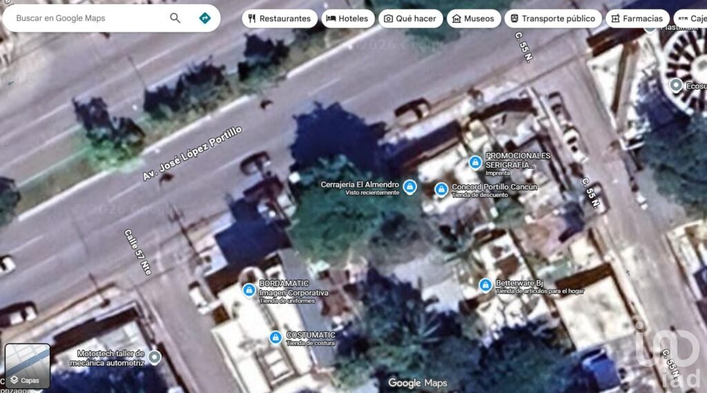 Venta de Terreno Urbanizado en Cancún sobre avenida principal para desarrollo mixto