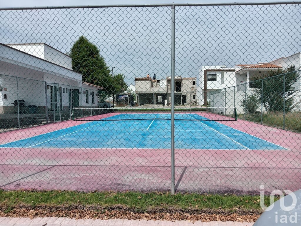 CASA EN VENTA UNA PLANTA CIUDAD MADERAS QUERETARO