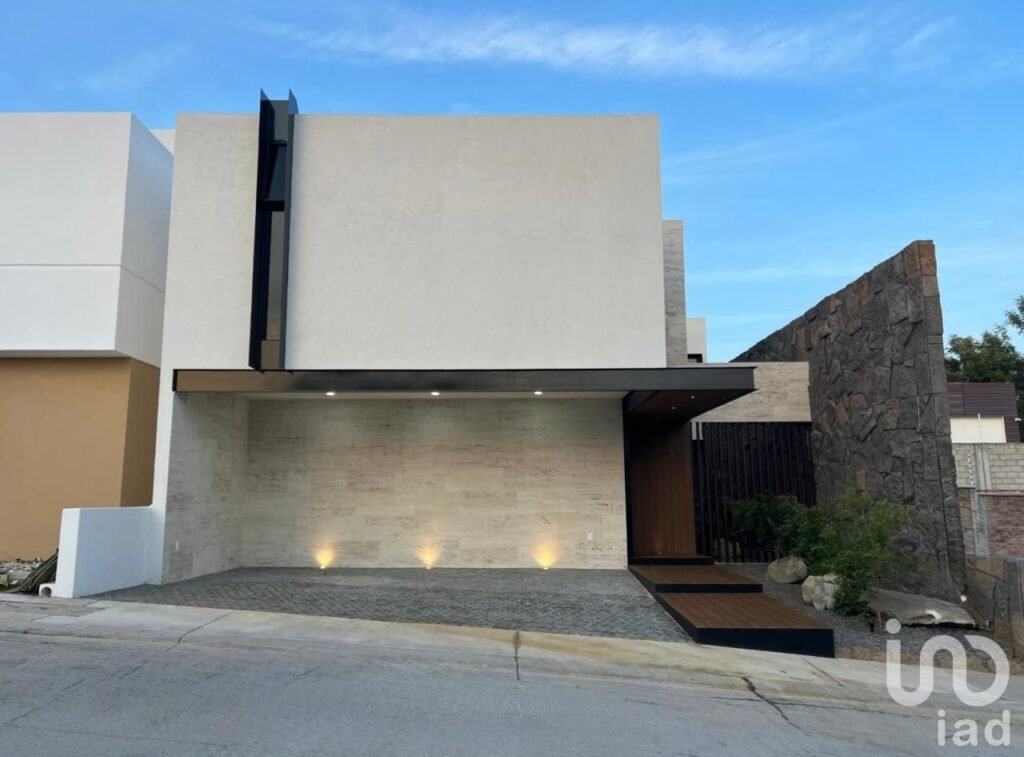 Casa en Venta Fraccionamiento Alamos, Tres Marías