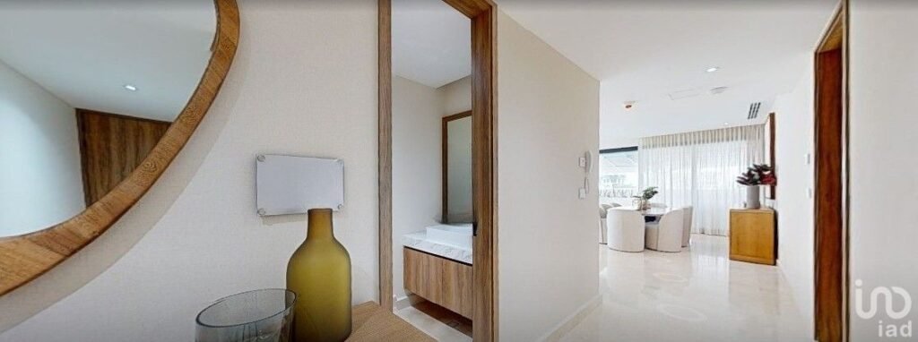 RESIDENCIAS DE LUJO Y PENTHOUSES DE VENTA EN PUERTO DE CANCÚN CON VISTA AL MAR vel.