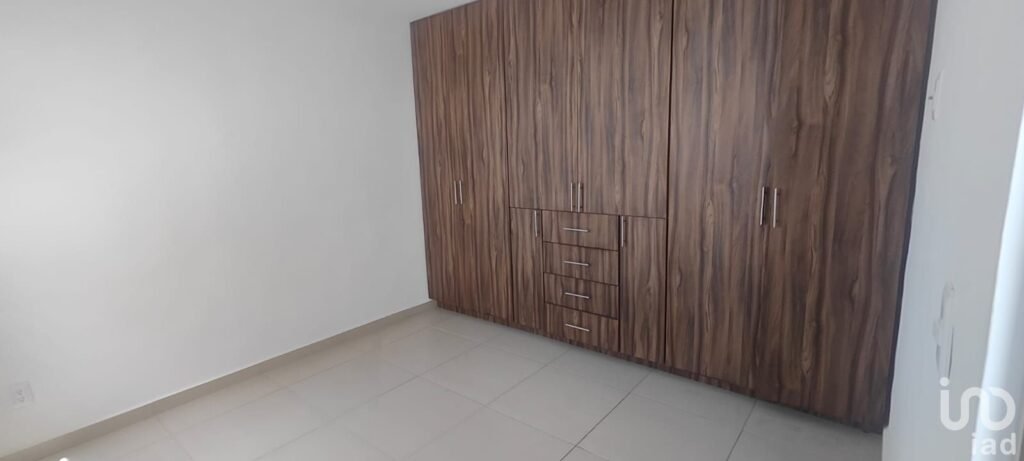 Casa en Venta en Bosques de Santa Rita equipada con closets y cocina