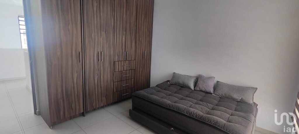 Casa en Venta en Bosques de Santa Rita equipada con closets y cocina