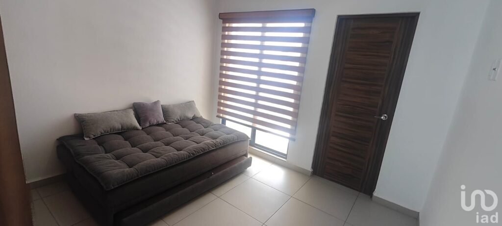 Casa en Venta en Bosques de Santa Rita equipada con closets y cocina