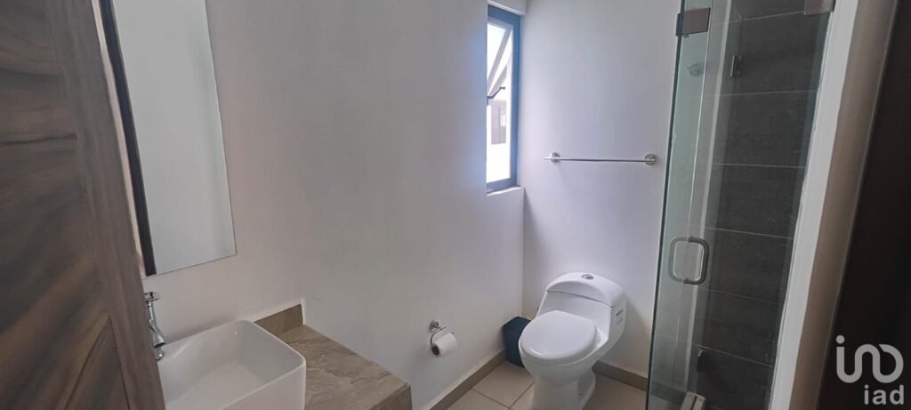 Casa en Venta en Bosques de Santa Rita equipada con closets y cocina