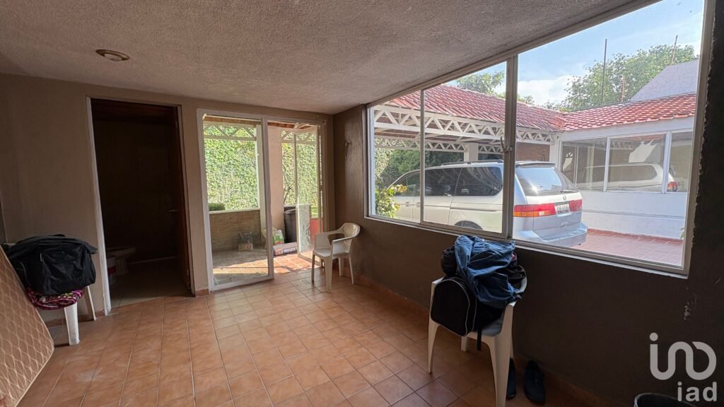 Se renta amplia casa con jardín para comercio, en Constitución, Pachuca, Hidalgo