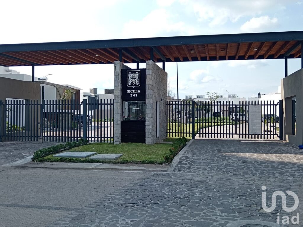 Terreno en venta frente a lago en Hacienda Carlota, Corregidora, Querétaro