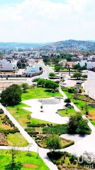 Terreno en venta frente a lago en Hacienda Carlota, Corregidora, Querétaro