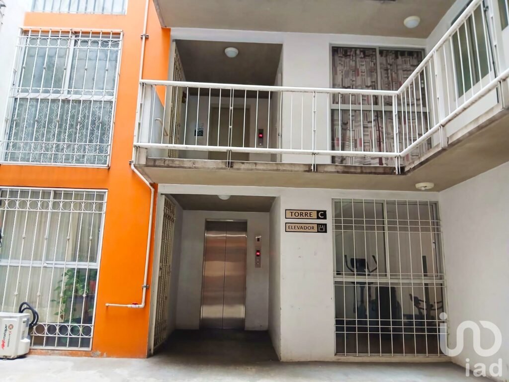 DEPARTAMENTO  EN VENTA EN CALLE PERALVILLO 127 COLONIA MOERLOS CUAUHTEMOC