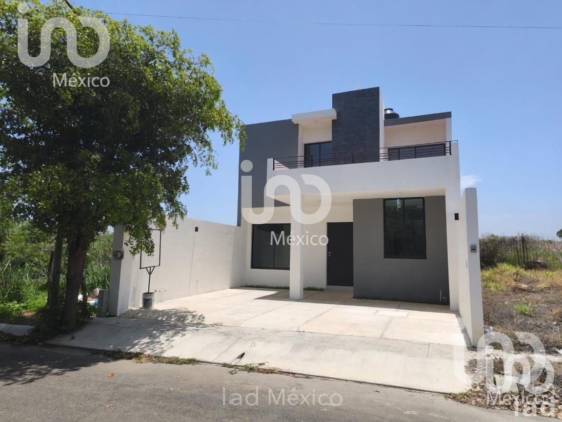 Se vende casa en las Lagunas, en Villa de Álvarez, Colima Se vende casa en las Lagunas, en Villa de Álvarez, Colima