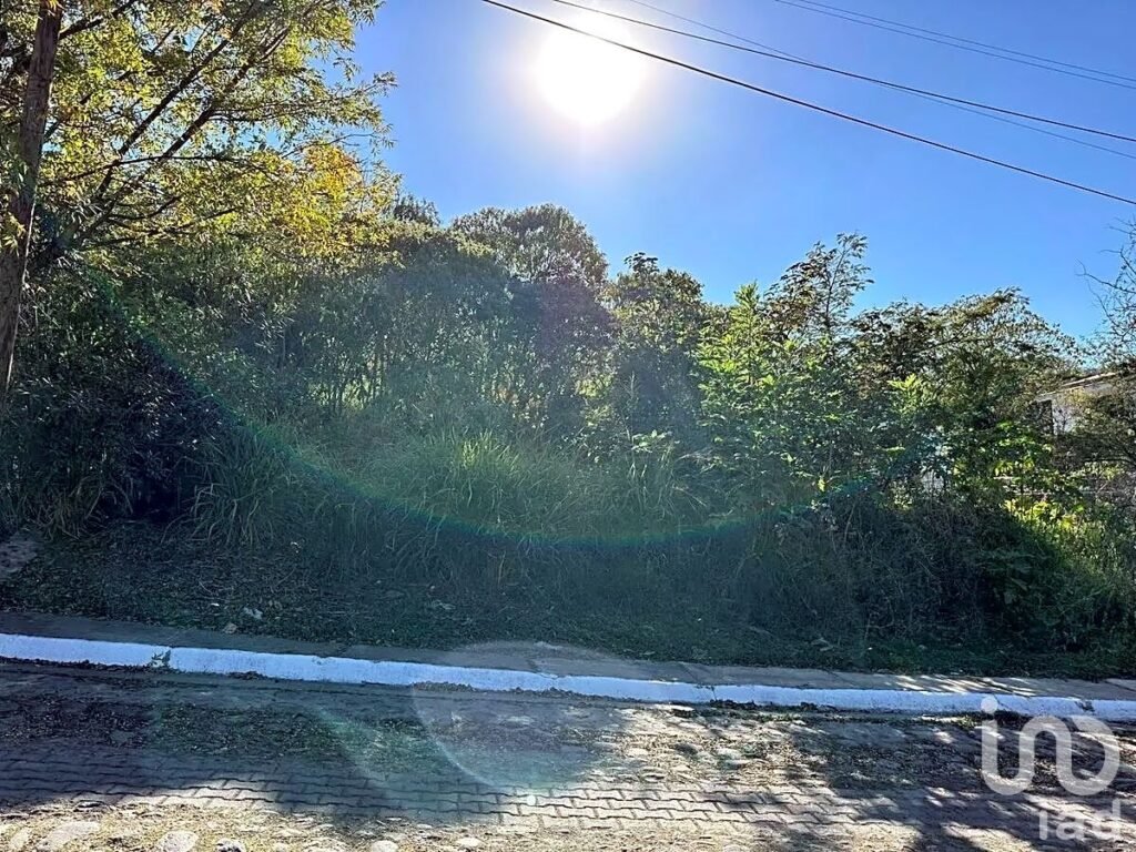 TERRENO EN VENTA EN LAS CAÑADAS COUNTRY CLUB ZAPOPAN JALISCO