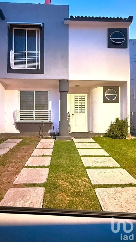 CASA EN VENTA EN PALMARES MUY CERCA DE ANTEA Y UPTOWN - $2,870,000