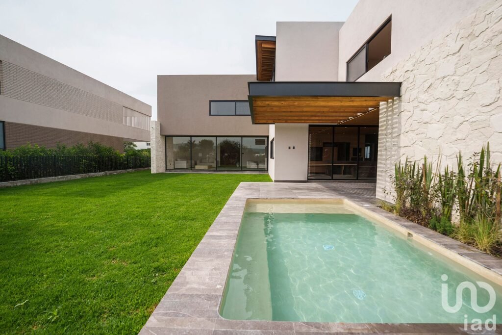 Residencia en Venta en el Campanario Queretaro