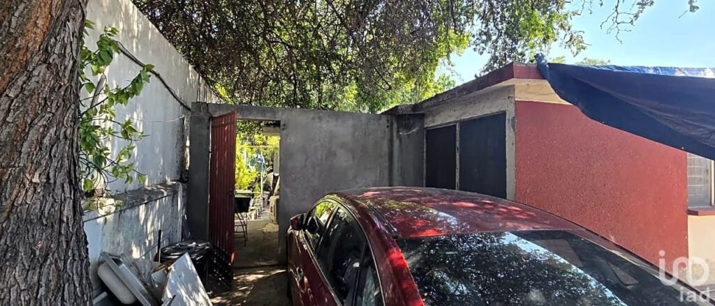 ¡ATENCIÓN INVERSIONISTAS! Casa en Venta en Mitras Norte (Zona Cumbres)