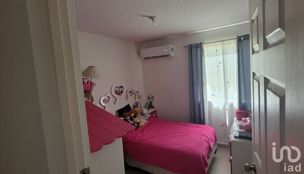 Casa en Venta en Mitras Poniente Sector Toledo (Zona Cumbres García)