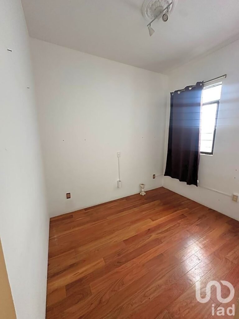 Venta de casa Col. Roma con local comercial