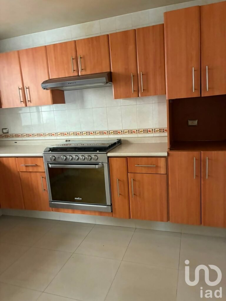 CASA EN VENTA EN ACAPANTZINGO, CUERNAVACA