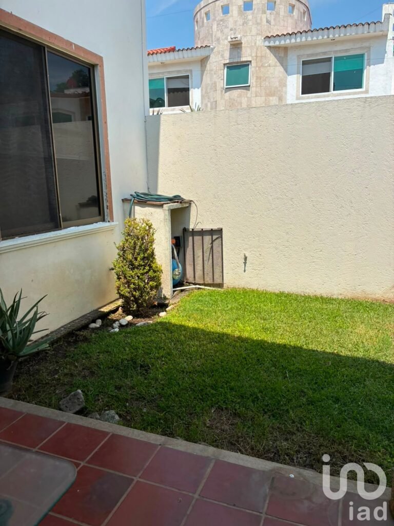 CASA EN VENTA EN ACAPANTZINGO, CUERNAVACA