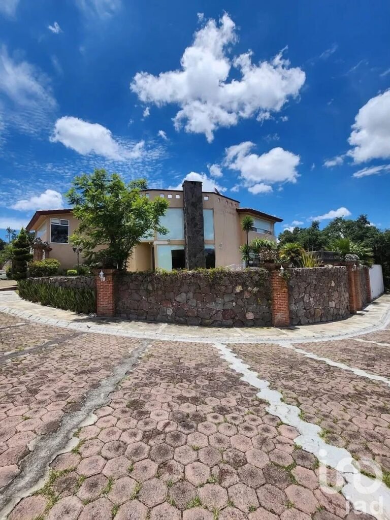 Residencia en RENTA en Residencial Campastre Haras sección Fincas