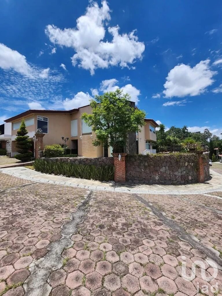 Residencia en RENTA en Residencial Campastre Haras sección Fincas