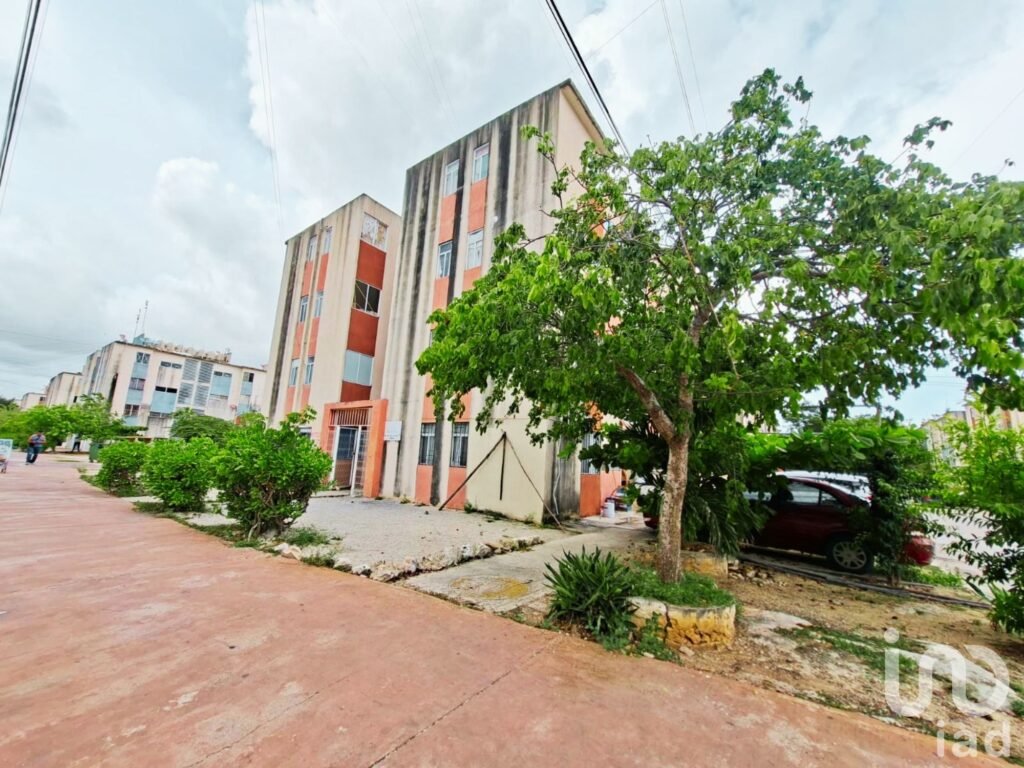 Venta departamento sobre el Boulevard Paraíso Maya 4