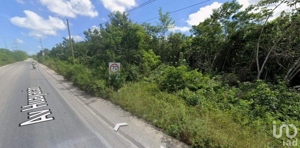 TERRENO EN VENTA SOBRE AVENIDA HUAYACAN