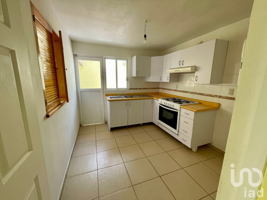 Casa Equipada en Renta | 3 Recámaras | Claustros del Campestre, Zona Candiles (58)