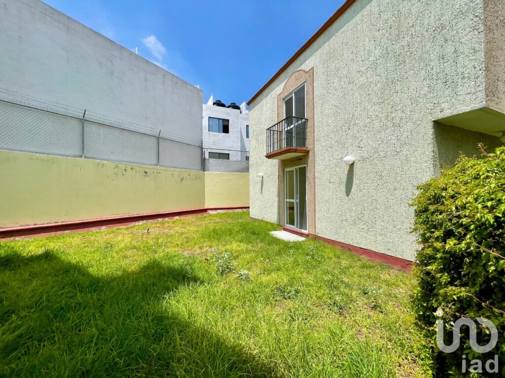 Casa Equipada en Renta | 3 Recámaras | Claustros del Campestre, Zona Candiles (58)
