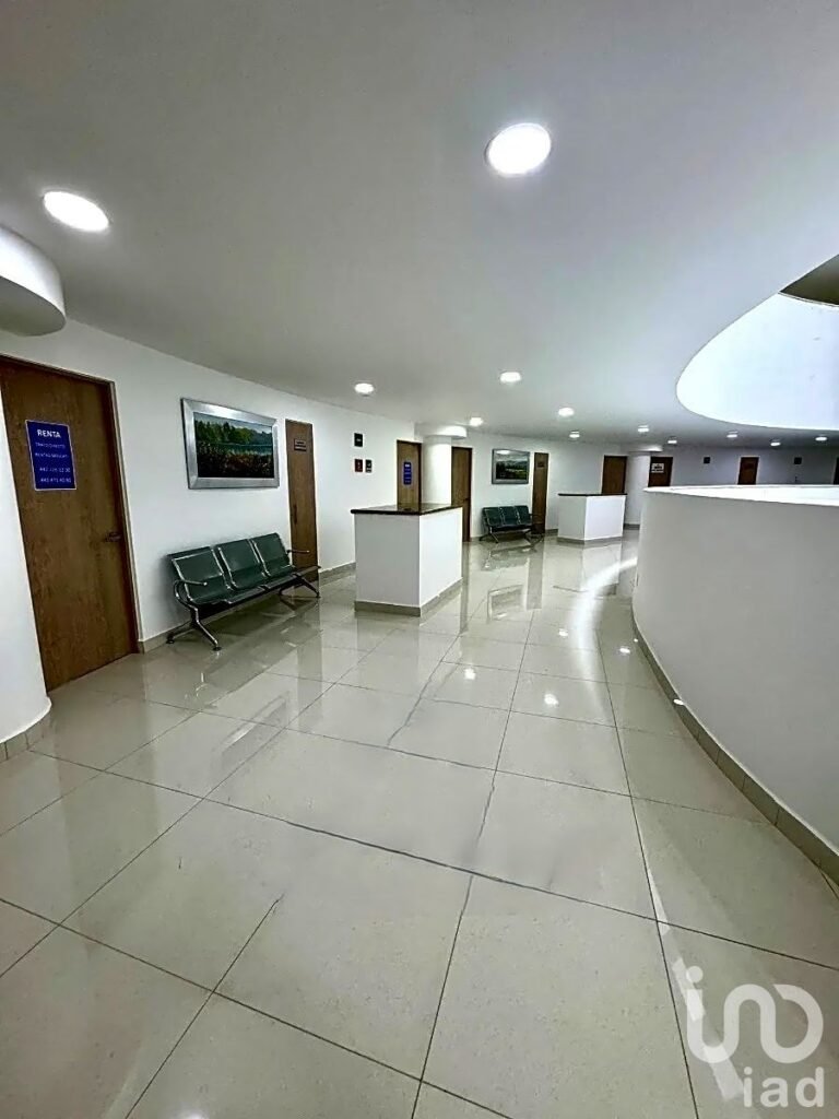 CONSULTORIO EN RENTA EN HOSPITAL MOSCATI JURIQUILLA $14,500