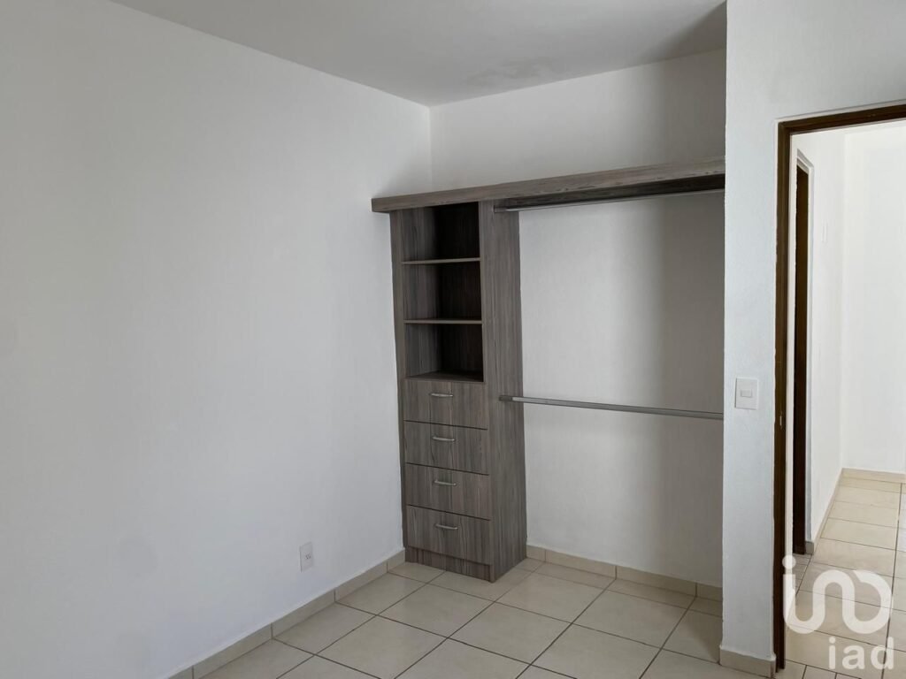 Casa en Venta en Parques de Tesistán con Recaamara en PB, Zapopan, Jalisco