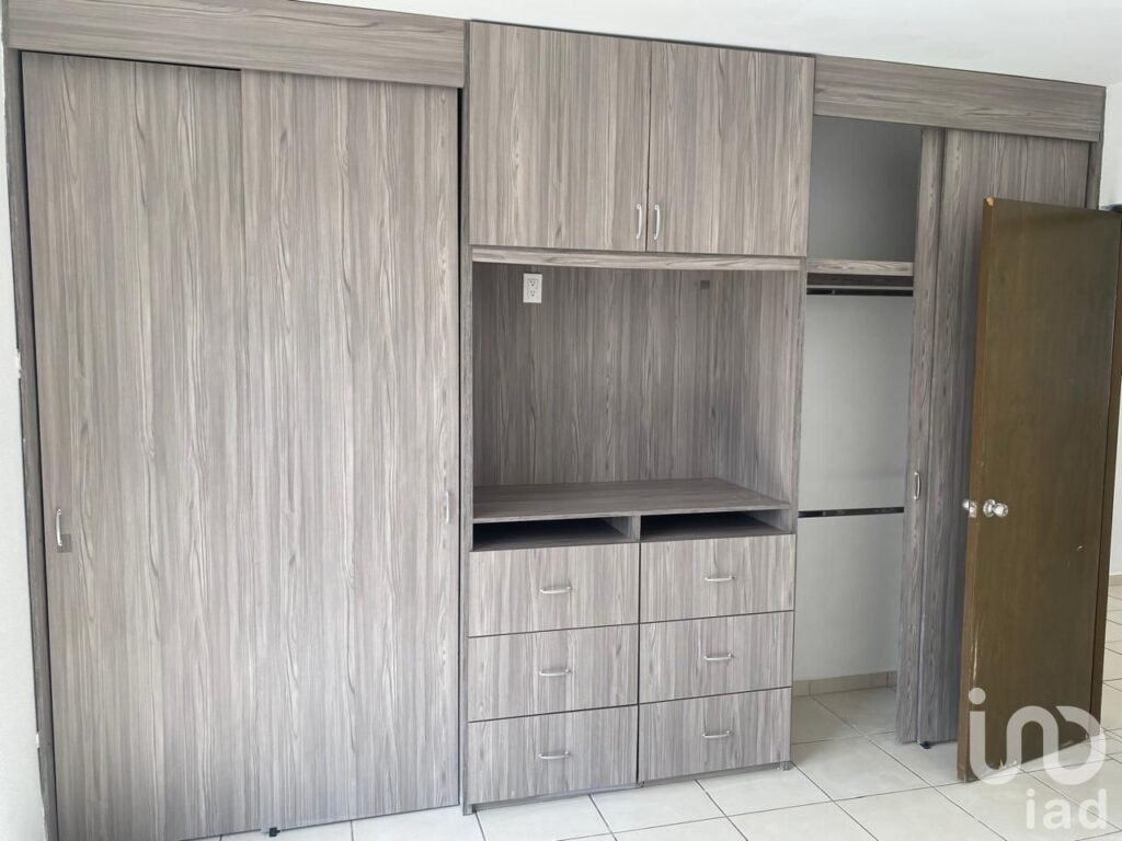 Casa en Venta en Parques de Tesistán con Recaamara en PB, Zapopan, Jalisco