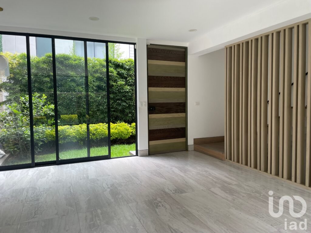 Casa en condominio en venta en las Aguilas