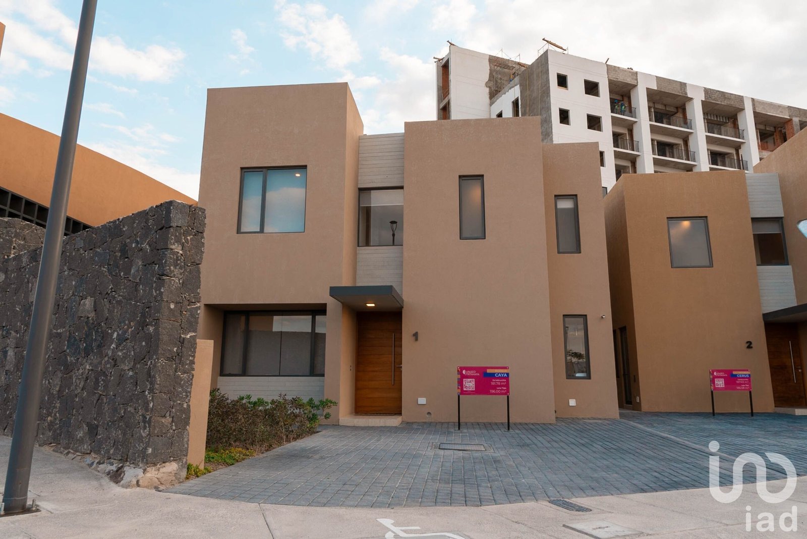 Casa Nueva con 3 Recámaras y 2.5 Baños en Paseo Pitahaya | Ideal para Familias | Entrega Inmediata