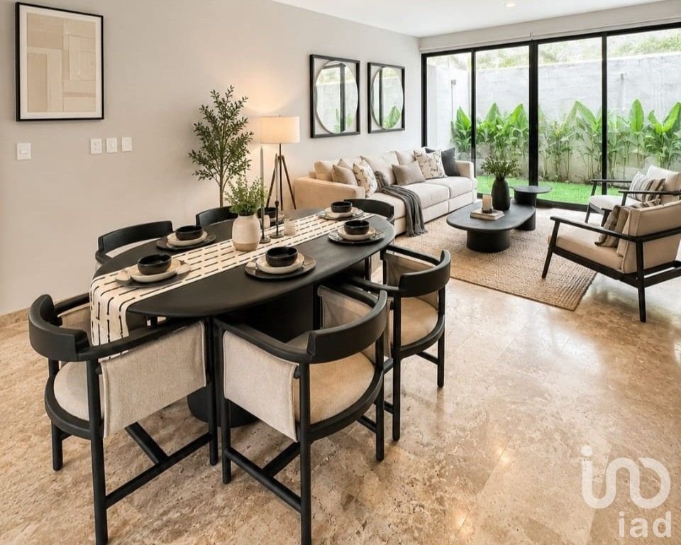 Moderna Residencia con Acabados de Lujo en Villa Magna